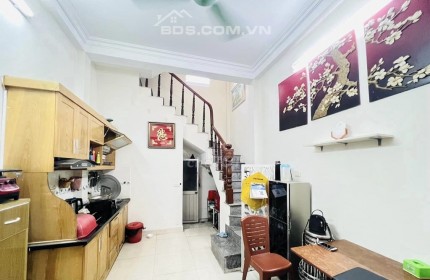 Chính chủ bán nhà 125m2, 5 tầng phố Trần Khát Chân, giá bán 3,35 tỷ